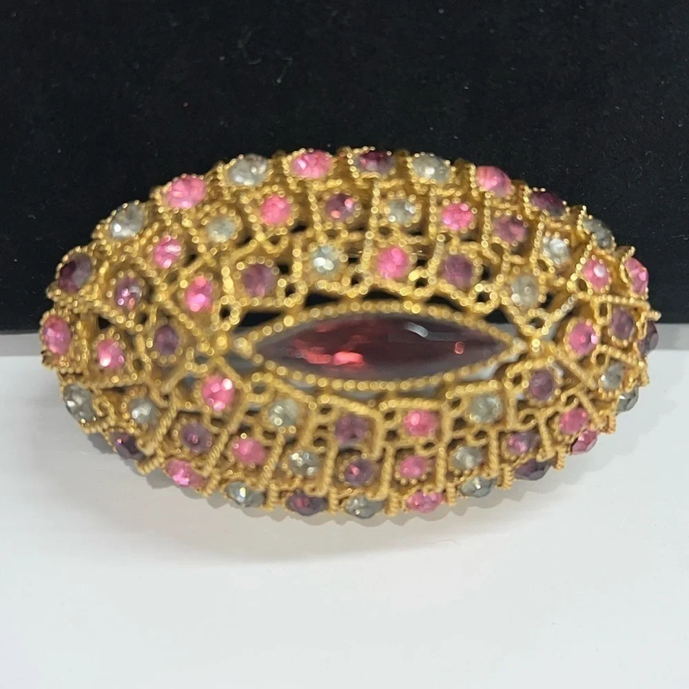 Vintage Art Deco Oval Deep Stone Cluster Pin Brooch